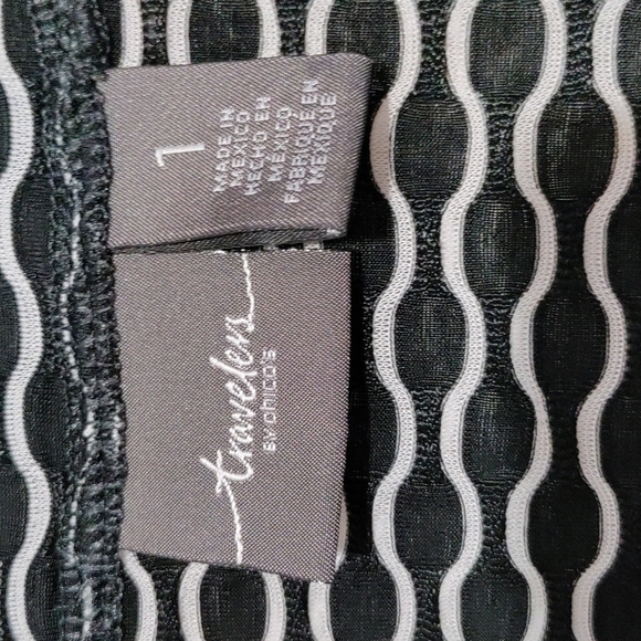 Traveler's by Chico's crop blazer size 8 med - Picture 2 of 4